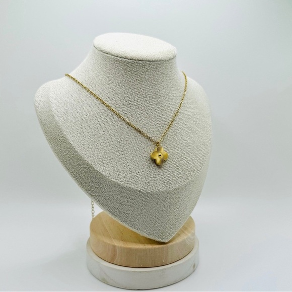 The Woman’s Awesome Wallet & Jewelry Bundle B - Picture 8 of 11